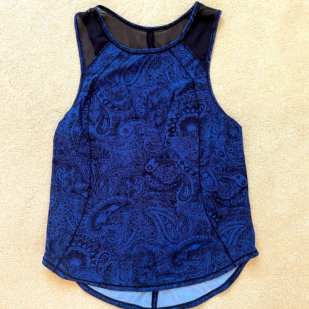 Lululemon Loose Purple-Blue and Black Printed Tank